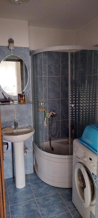 Petroşani Fely Room מראה חיצוני תמונה